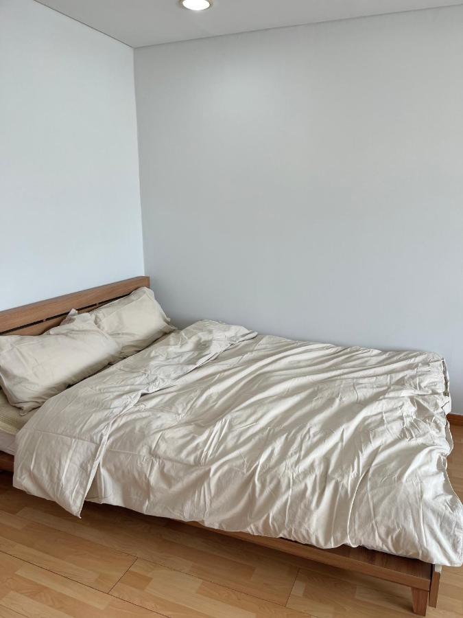 Appartamento 1 Minute House From Hongdae Seul Esterno foto